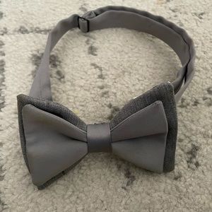 Gray Bow tie